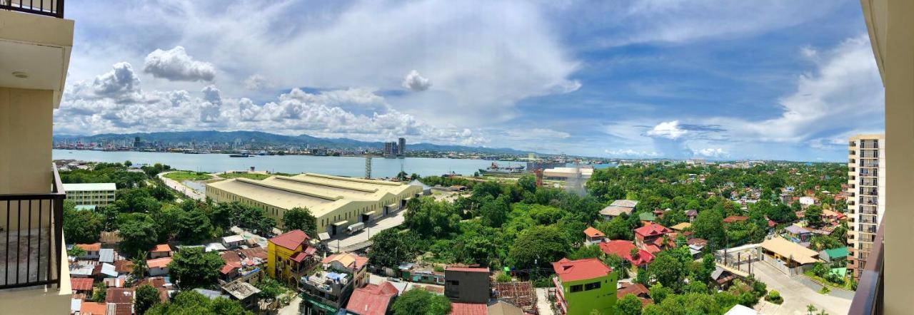 Condo W/ Balcony Near Mactan International Airport 막탄 외부 사진