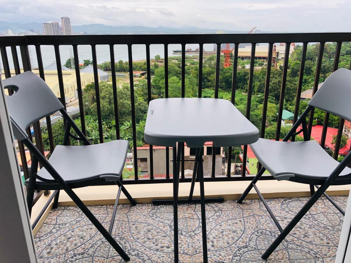 Condo W/ Balcony Near Mactan International Airport 막탄 외부 사진